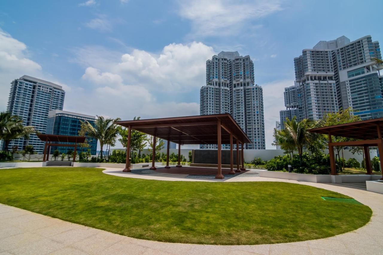Almas Suites By Subhome Nusajaya  Buitenkant foto